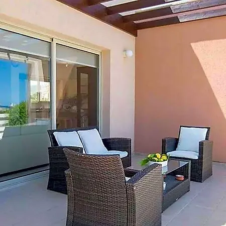 Sea Breeze Hideaway Hotel *